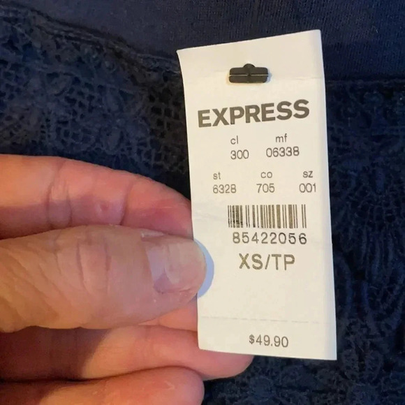 Express lacy shorts Navy Women’s size XS NWT Feminine Neutral Classy - Picture 4 of 5